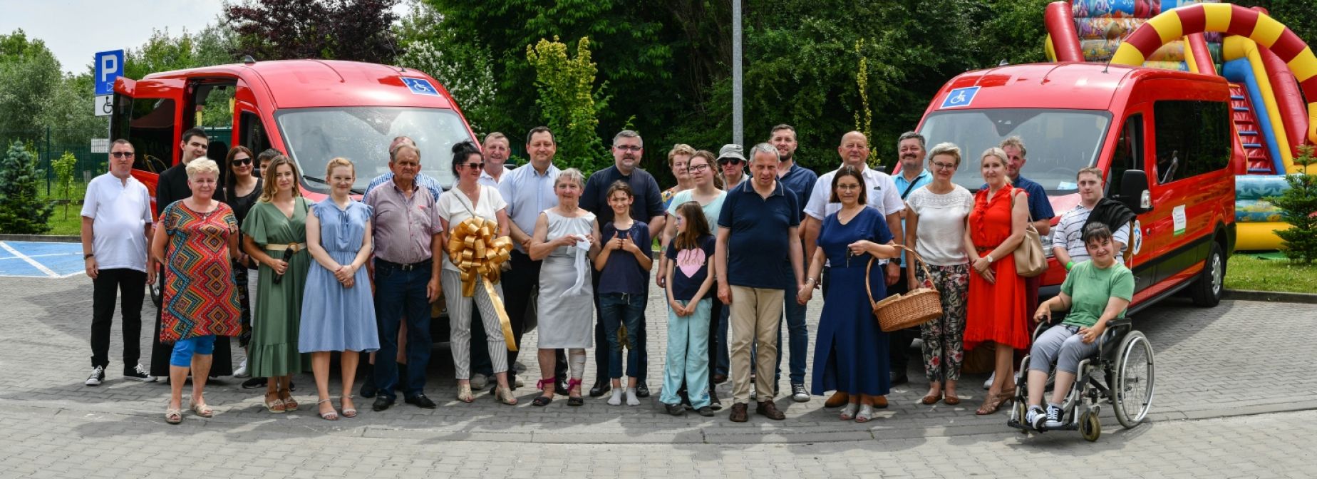 Przekazanie nowych pojazdów dla DPS i ŚDS w Bochni