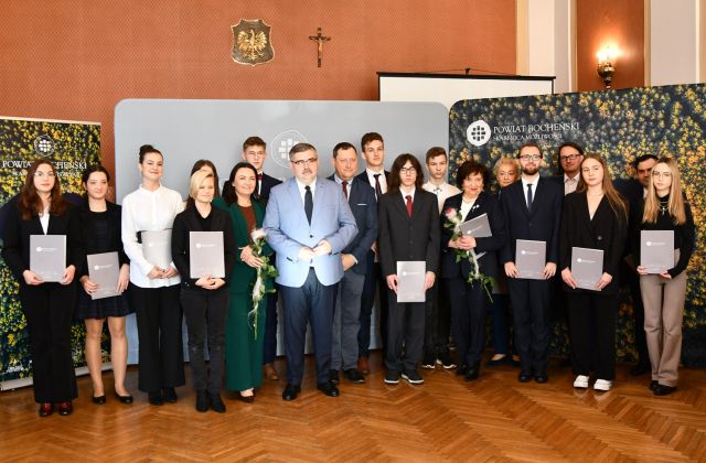 Wręczono stypendia Starosty Bocheńskiego