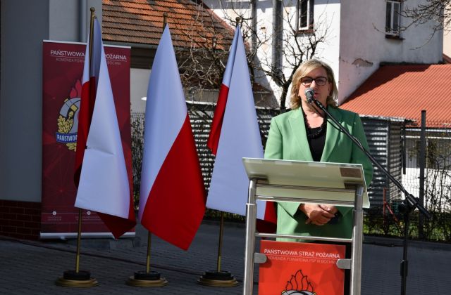 Młodzież biorąca udział w konkursie Młodzież Zapobiega Pożarom