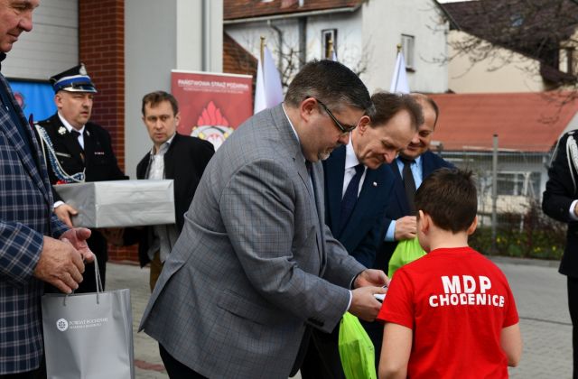 Młodzież biorąca udział w konkursie Młodzież Zapobiega Pożarom