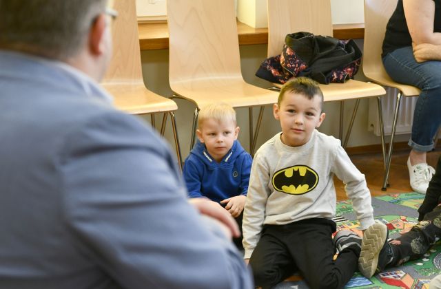 Cała Polska Czyta Dzieciom w Powiatowej i Miejskiej Bibliotece Publicznej w Bochni.