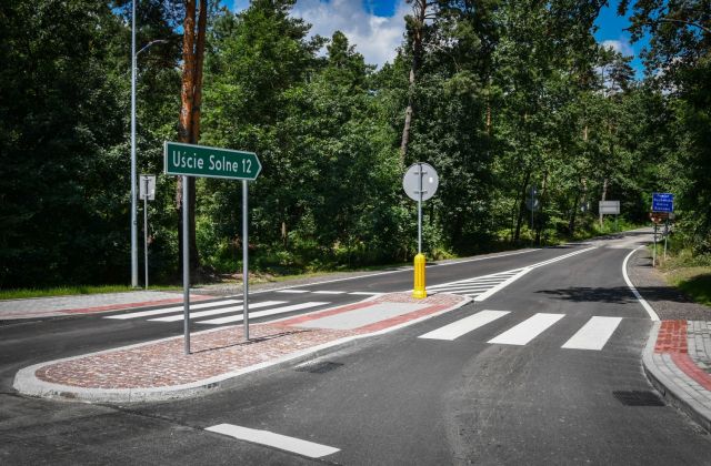 Zakończono budowę ronda na pograniczu Powiatu Bocheńskiego i Brzeskiego. 