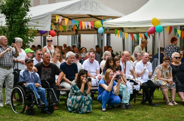 Przekazanie nowych pojazdów dla DPS i ŚDS w Bochni