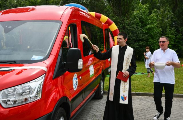 Przekazanie nowych pojazdów dla DPS i ŚDS w Bochni