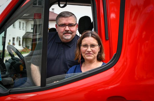 Przekazanie nowych pojazdów dla DPS i ŚDS w Bochni