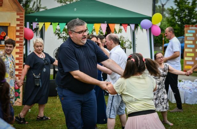 Przekazanie nowych pojazdów dla DPS i ŚDS w Bochni